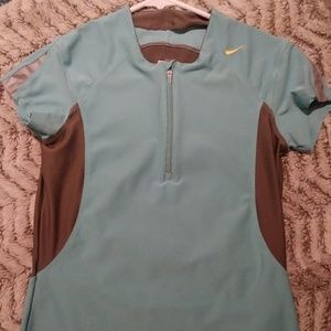Nike Fit Dry size small